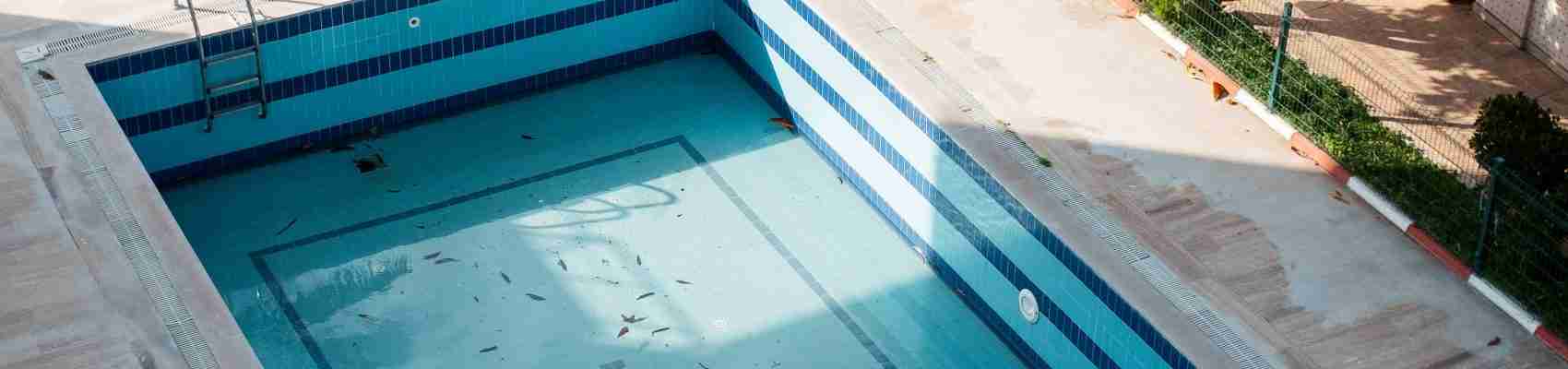 Fiberglass pool, pool installation