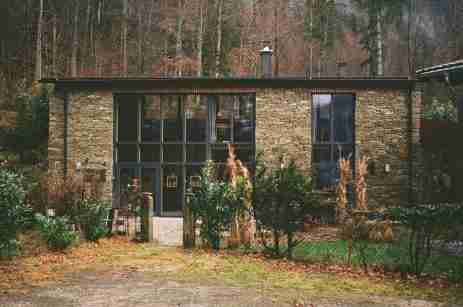 modern prefab homes, sustainable housing
